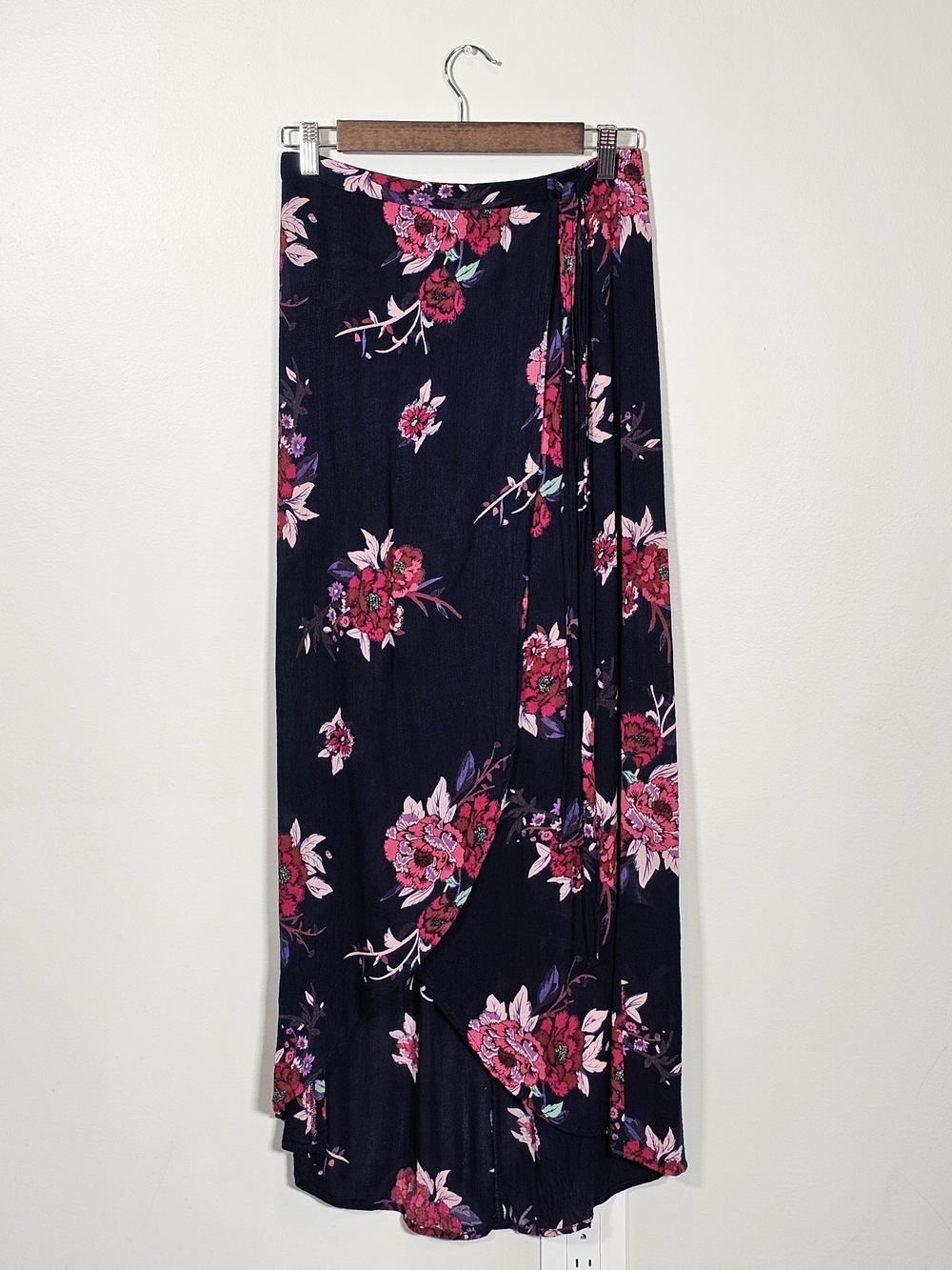 Patrons of Peace Navy Maxi Skirt with Pink Floral Print Sz S